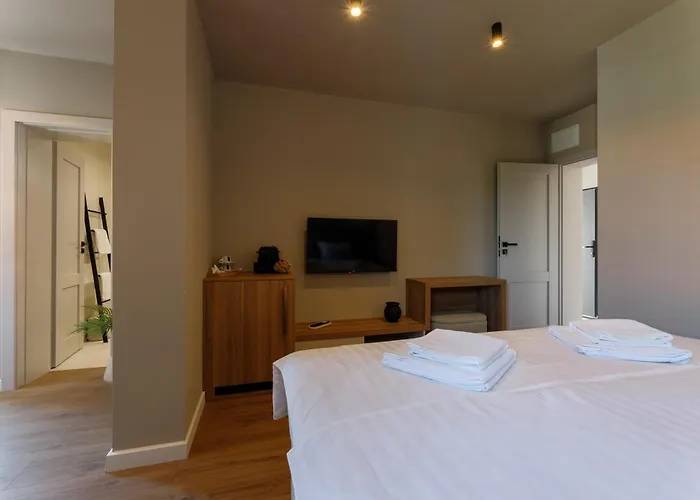 Couette-café Lanterna 4*